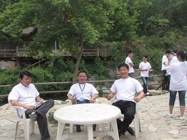迅達康員工九如山旅游 迅達康員工九如山旅游