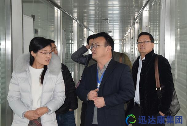 美國泰森集團郭云雷經理和孫麗梅經理參觀集團研發中心